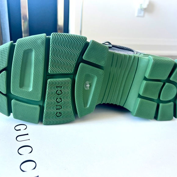 GUCCI - Picture 8 of 14